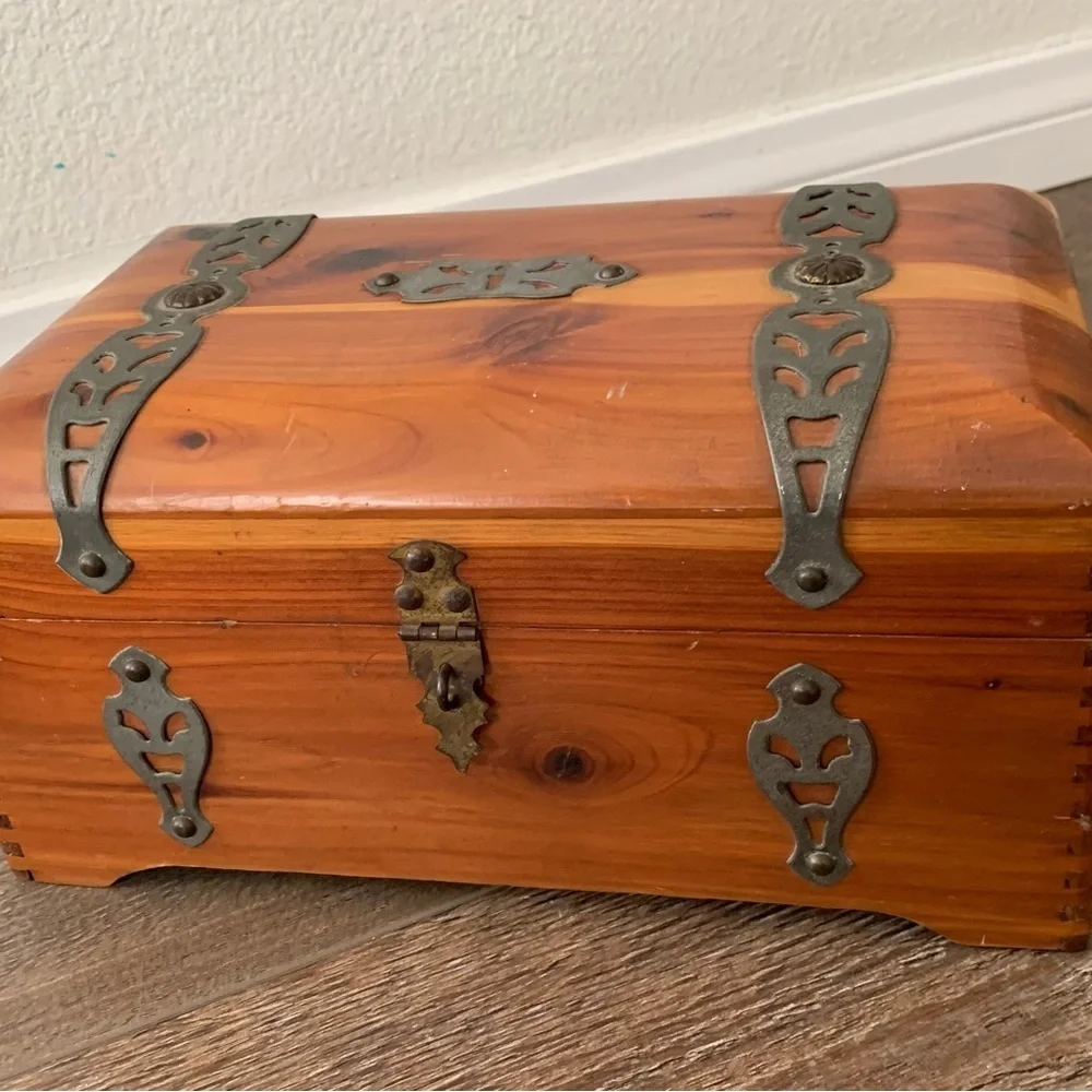 Vintage Mc Grae New York Wooden Box